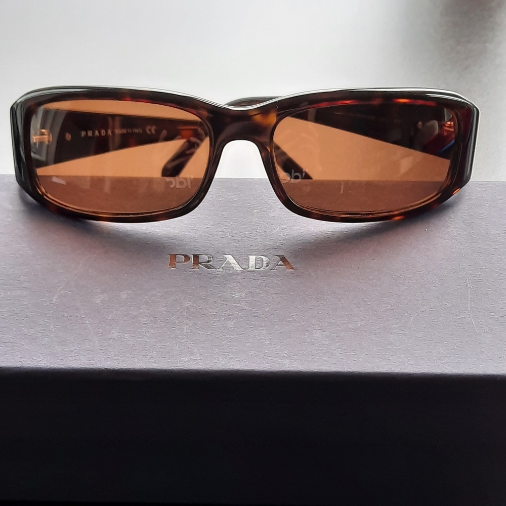AUTHENTIC Prada Sunglasses Tortoise 100% UVA / UVB Protection - Picture 1 of 9